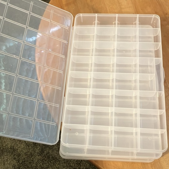 3 Jewelry or Bead Storage containers 32 compartments each - Picture 3 of 14